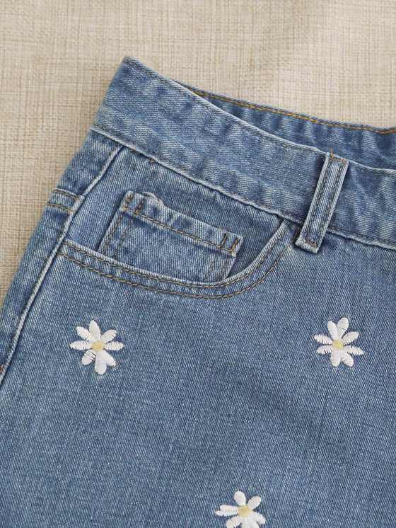 Daisy Floral Embroidery Denim Shorts