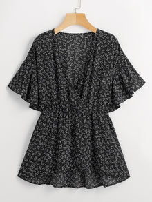  Plus Ditsy Floral Wrap Smock Blouse