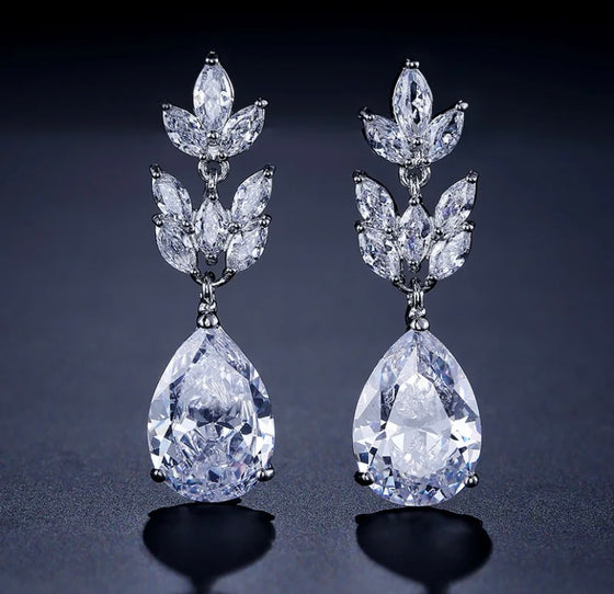 Fashion Classic Water Drop Horse Eye Zircon Luxury Earrings Women's Exquisite Temperament Bridal Earrings Accessories