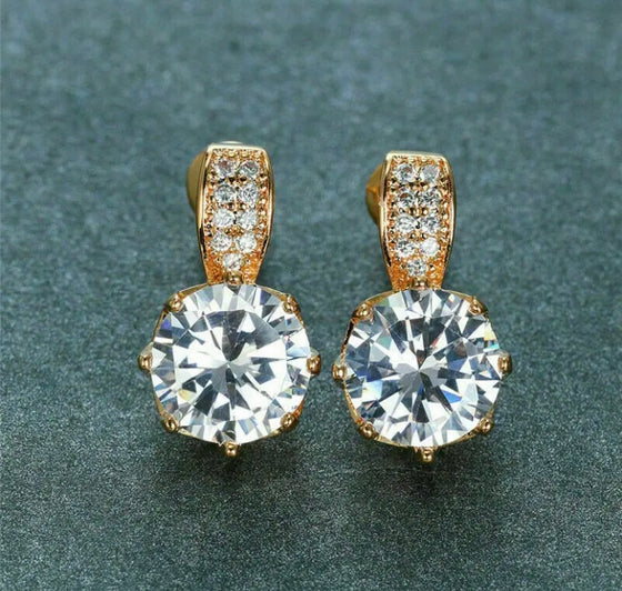 Huitan Diamond Hot Clear Round Zircon Stud Earrings Lady 18K Gold Plated Women Girls Daily Dainty Stud Earrings