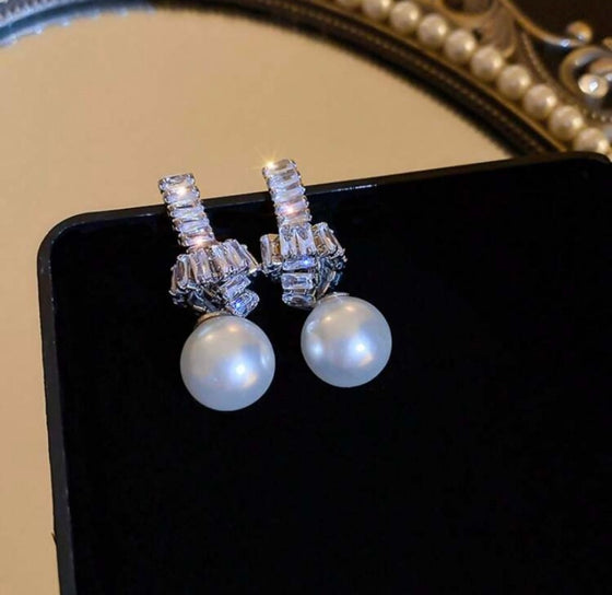 1 Pair Silver-Needle Knot, Zirconia & Faux Pearl Decor Earrings, Fashionable, Luxurious, Simple Yet Elegant, Perfect For Elegant Ladies'