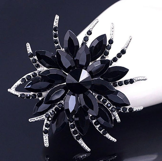 Brooch Pin Big Flower Diamond Brooch Crystal Brooch Brooch Clothing Accessories (Color : White K+Solid Black)