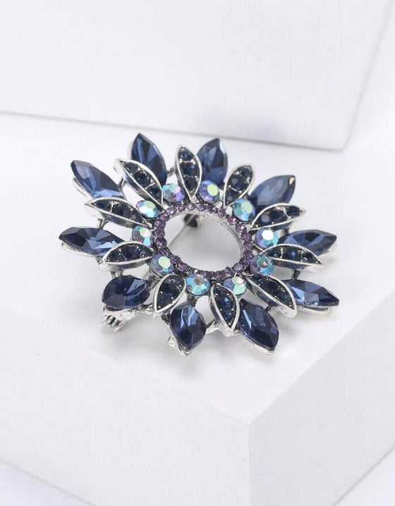 1 Piece Brooch Fashionable Rhinestone, Flower Design For Women Daily Wear