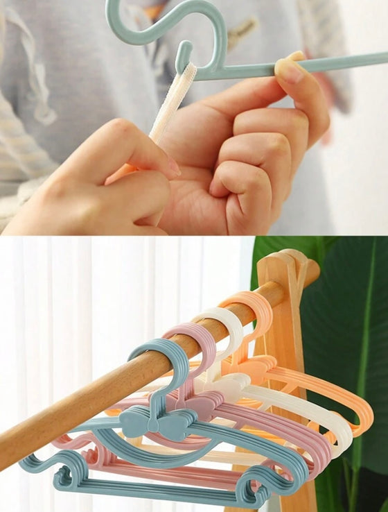 5pcs White Colour Solid Butterfly Shaped Baby Hangers, Durable And Sturdy