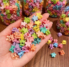  50pcs Mini Flower- Shaped Hair Claw Clips for Hair and Braids