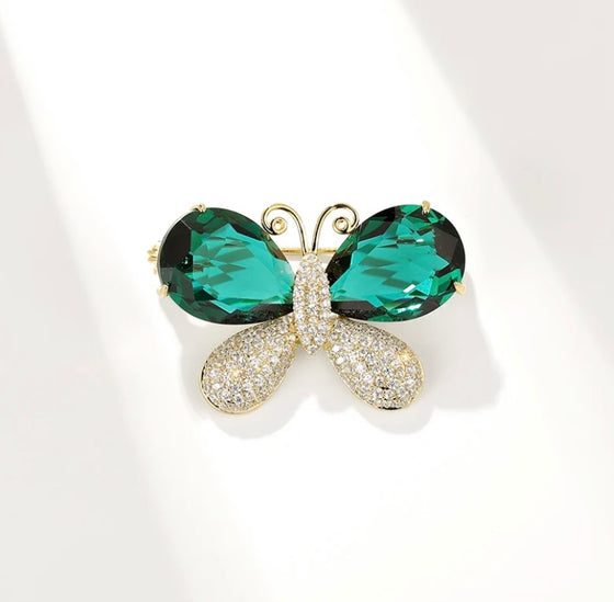 New European And American Style Luxury Green Crystal Winged Butterfly Brooch, Featuring High-End Designed Chest Pin For Suits And Coats