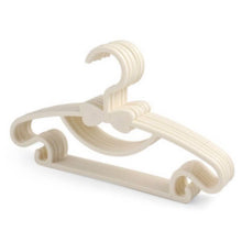 10pcs White Home Essential Kids Clothes Hanger Racks Portable Plastic Display Hangers Windproof Children Coats Hanger Baby Clothing Organizer
