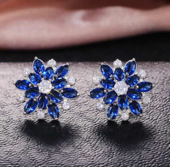 Huitan Bling Bling Beautiful Big Colorful Flower Zircon Full Filled Romantic Stud Earrings Girls Lady Sweet Earrings Women