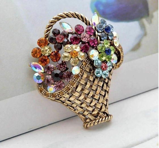Vintage look gold plated basket flowers brooch suit coat broach pin collar