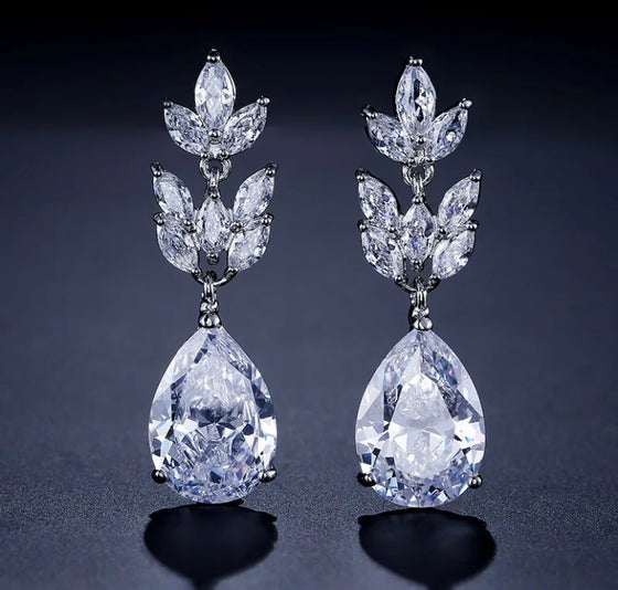 Fashion Classic Water Drop Horse Eye Zircon Luxury Earrings Women's Exquisite Temperament Bridal Earrings Accessories