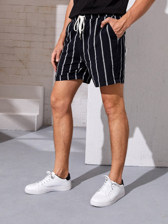 Men Drawstring Waist Slant Pocket Striped Shorts