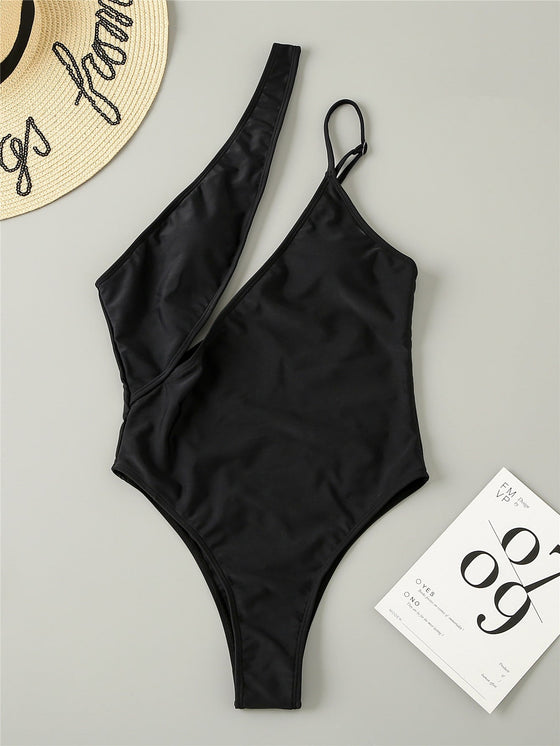 Cut out One Shoulder One Piece Swimsuit