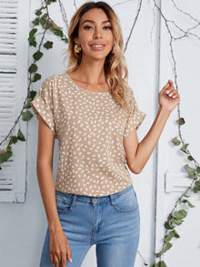  Rolled Cuff Allover Print Top