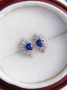  Cubic Zirconia Decor Stud Earrings