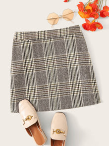  Plaid mini skirt